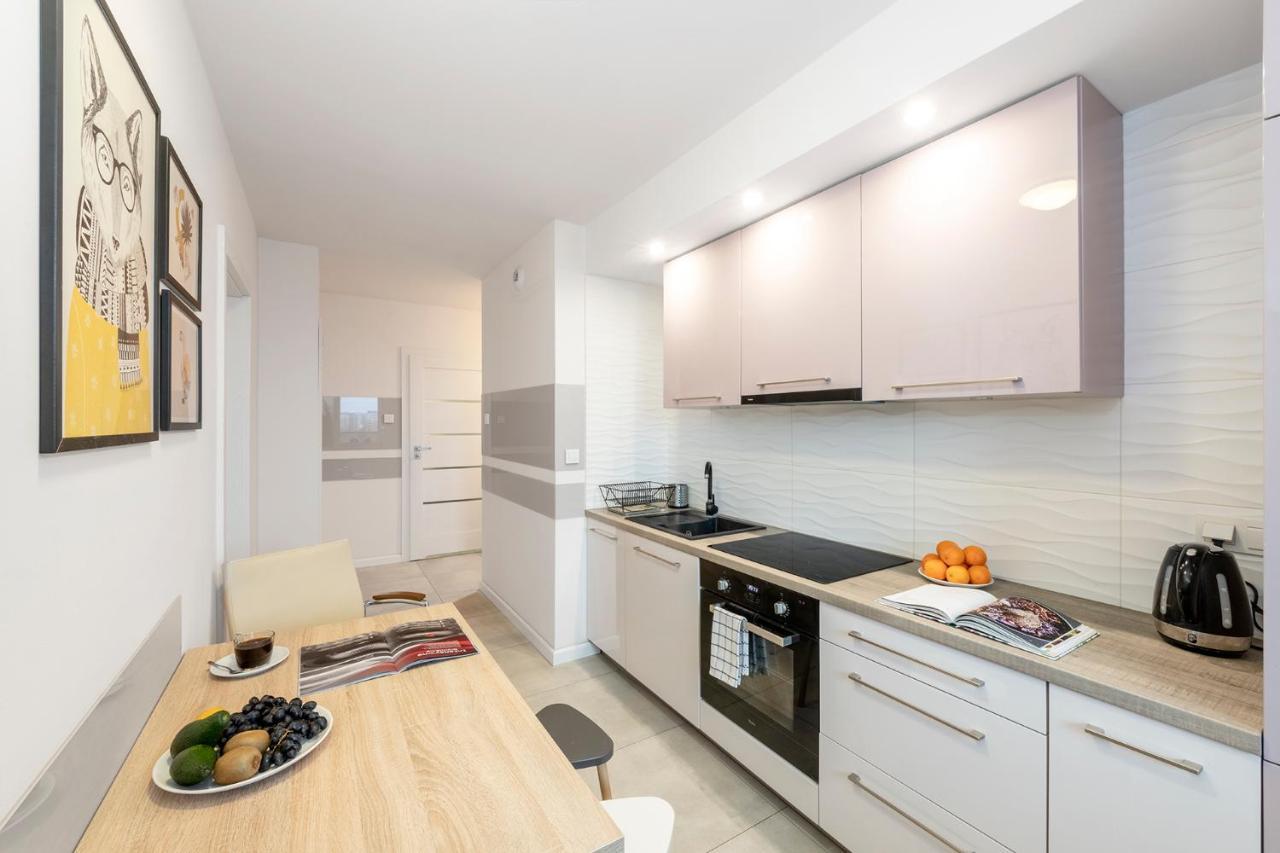 Waw Mokotow Pokoje Manhattan Varşovia Exterior foto